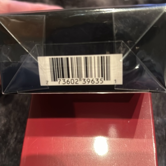 MAC - Picture 2 of 2